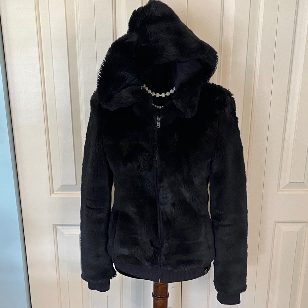 NWOT PINK Victoria's Secret Midnight Teddy Jacket - LImited Edition SZ:S